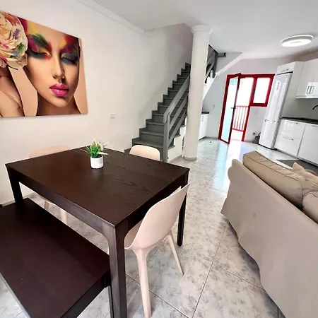 Апартаменты Quiet Corner By The Моган