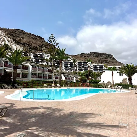 Quiet Corner By The Моган